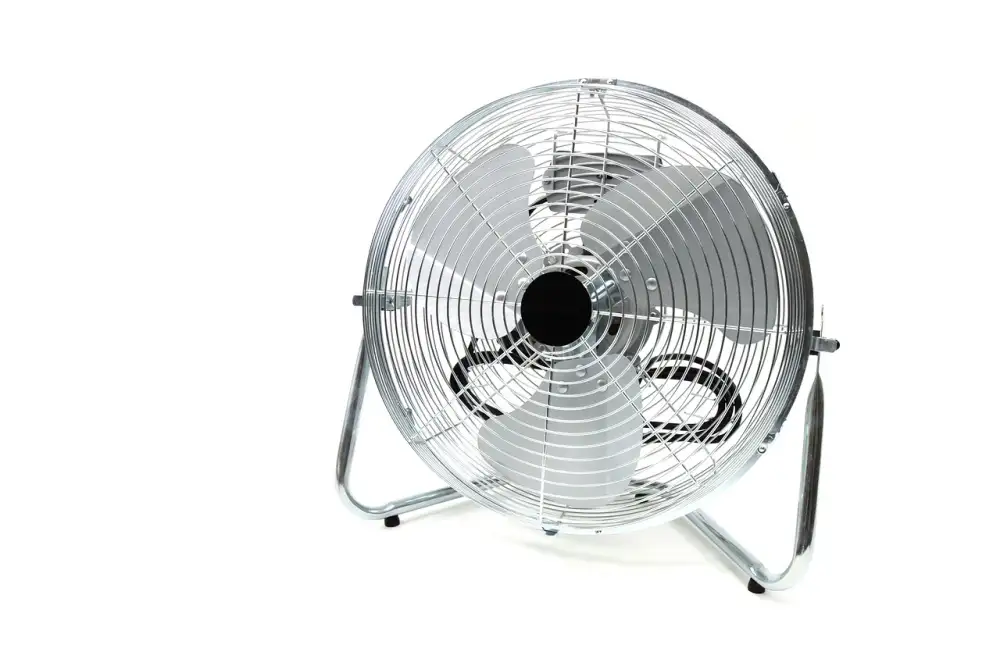 Stropní Ventilátor Se Světlem